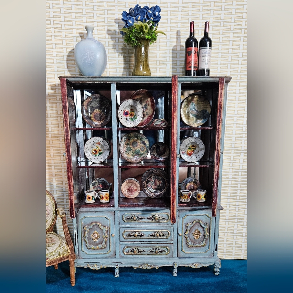 Dollhouse Miniature China Cabinet Bespaq Hand Painted - Picture 2 of 7